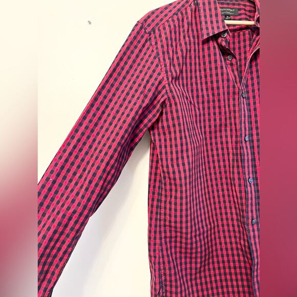 Banana republic red and black buffalo checkered button up casual mens shirt - Picture 2 of 7
